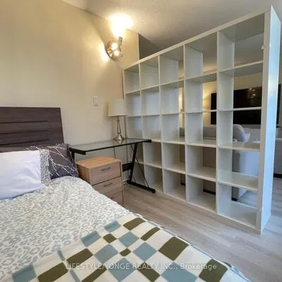 735,&nbsp;Don Mills, Flemingdon Park, Toronto