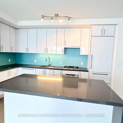 29,&nbsp;Queens, Waterfront Communities C8, Toronto