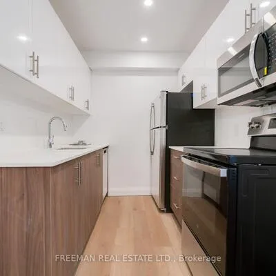 2707,&nbsp;Yonge, Lawrence Park South, Toronto
