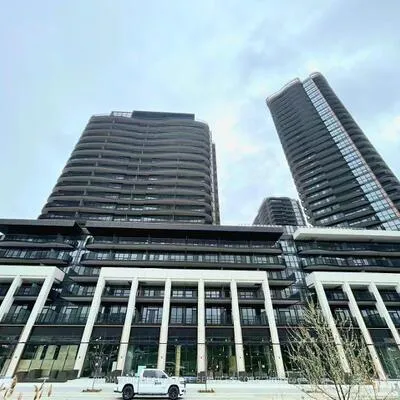 75,&nbsp;Billes, Bayview Village, Toronto