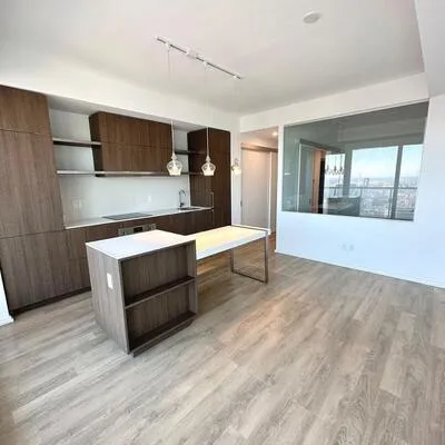 197,&nbsp;Yonge, Church-Yonge Corridor, Toronto