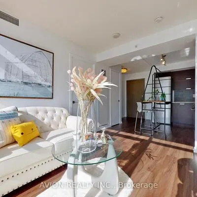 36,&nbsp;Lisgar, Little Portugal, Toronto