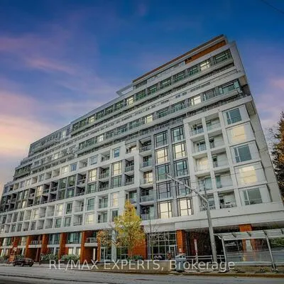223,&nbsp;St Clair, Yonge-St. Clair, Toronto
