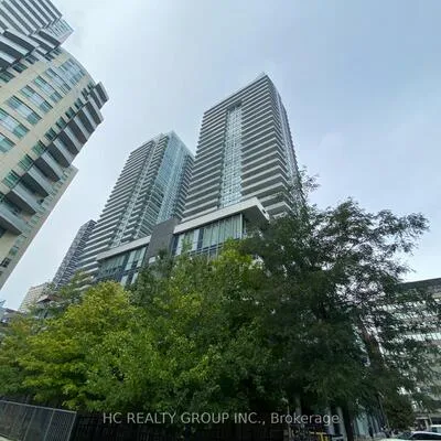 98,&nbsp;Lillian, Mount Pleasant West, Toronto