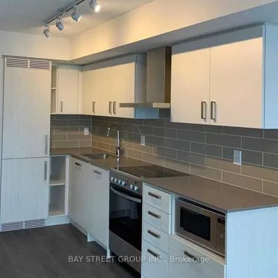 125,&nbsp;Redpath, Mount Pleasant West, Toronto