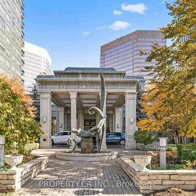 15,&nbsp;Greenview, Newtonbrook West, Toronto