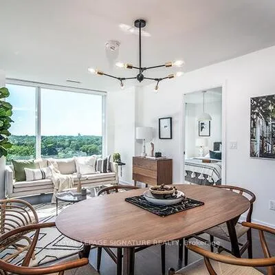 18,&nbsp;Erskine, Mount Pleasant West, Toronto