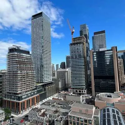 11,&nbsp;Wellesley, Bay Street Corridor, Toronto