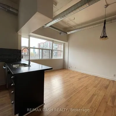 700,&nbsp;King, Niagara, Toronto