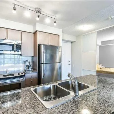 525,&nbsp;Wilson, Clanton Park, Toronto