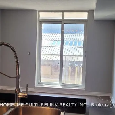 18,&nbsp;Kenaston, Bayview Village, Toronto