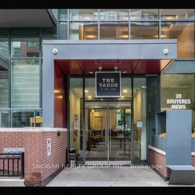 20,&nbsp;Bruyeres, Niagara, Toronto