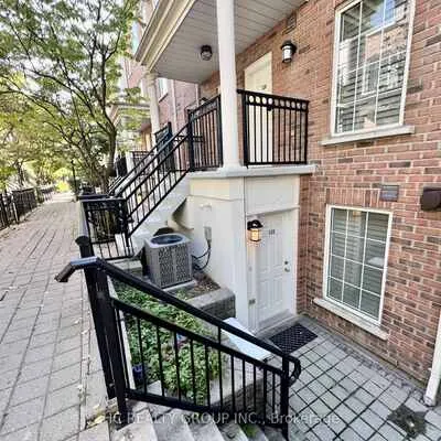 3,&nbsp;Everson, Willowdale East, Toronto