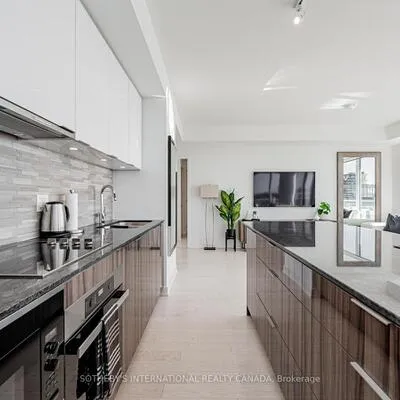 15,&nbsp;Queens, Waterfront Communities C1, Toronto