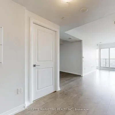 251,&nbsp;Jarvis, Moss Park, Toronto