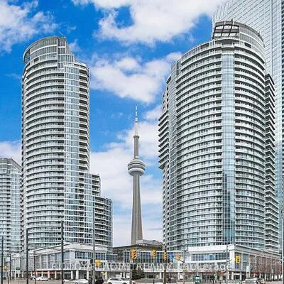 208,&nbsp;Queens, Waterfront Communities C1, Toronto
