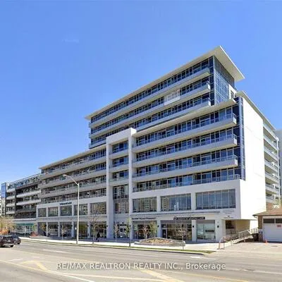 591,&nbsp;Sheppard, Bayview Village, Toronto