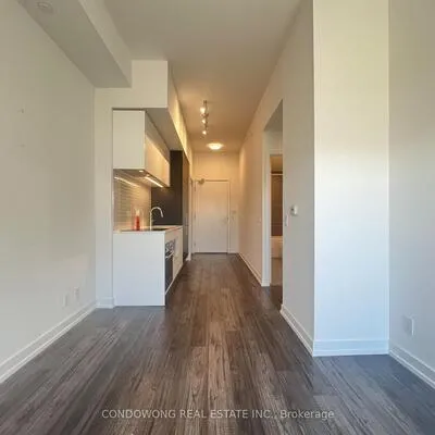 33,&nbsp;Helendale, Yonge-Eglinton, Toronto