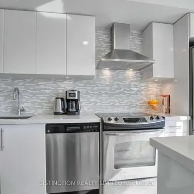 58,&nbsp;Orchard View, Yonge-Eglinton, Toronto