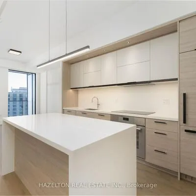 215,&nbsp;Lonsdale, Forest Hill South, Toronto