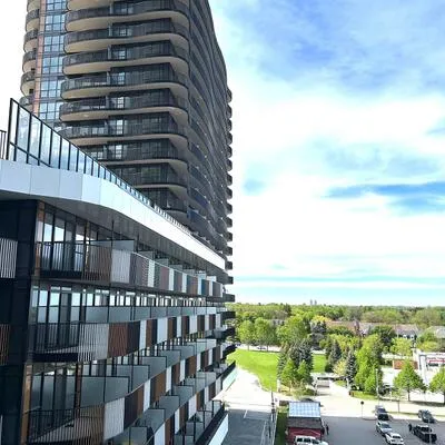 18,&nbsp;Esther Shiner, Bayview Village, Toronto