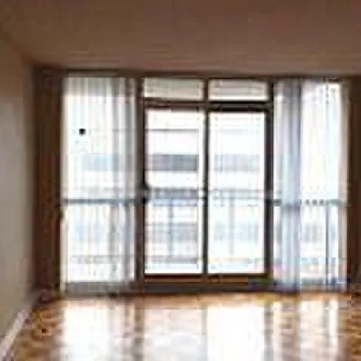 33,&nbsp;Sheppard, Willowdale East, Toronto