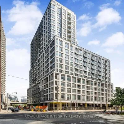 15,&nbsp;Richardson, Waterfront Communities C8, Toronto
