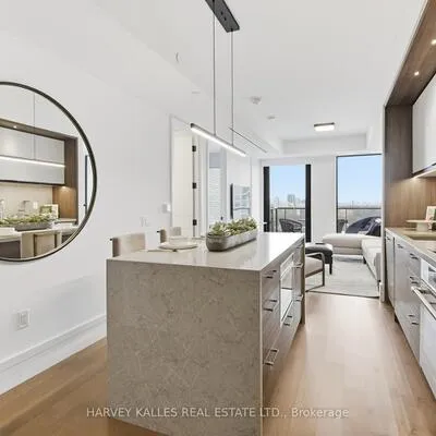 215,&nbsp;Lonsdale, Forest Hill South, Toronto