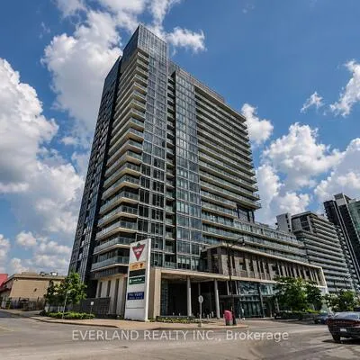 72,&nbsp;Esther Shiner, Bayview Village, Toronto