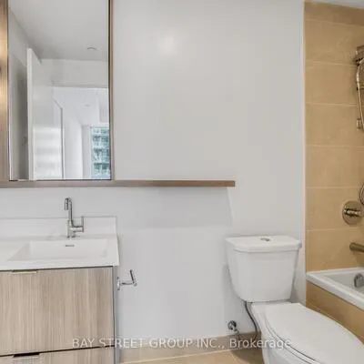 6,&nbsp;greenbriar, Bayview Village, Toronto