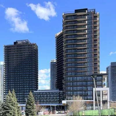 75,&nbsp;Billes, Bayview Village, Toronto