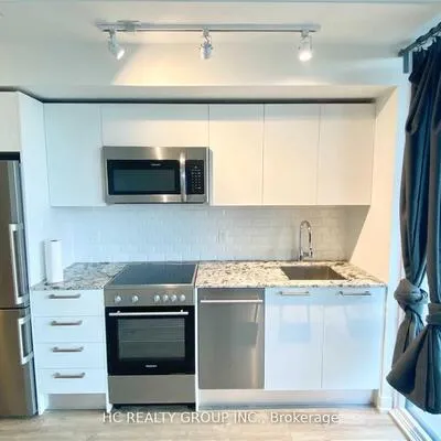 28,&nbsp;Wellesley, Church-Yonge Corridor, Toronto
