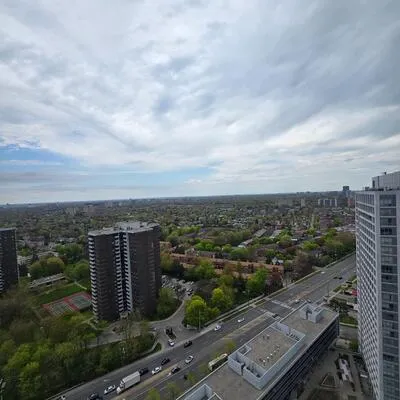 275,&nbsp;Yorkland, Henry Farm, Toronto