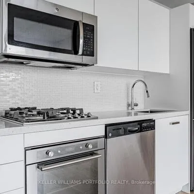 39,&nbsp;Brant, Waterfront Communities C1, Toronto