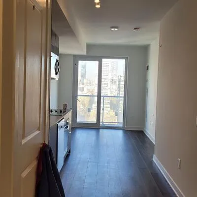100,&nbsp;Dalhousie, Church-Yonge Corridor, Toronto