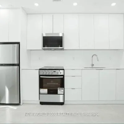 49,&nbsp;Glen Elm, Rosedale-Moore Park, Toronto
