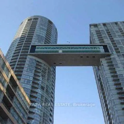 15,&nbsp;Iceboat, Waterfront Communities C1, Toronto