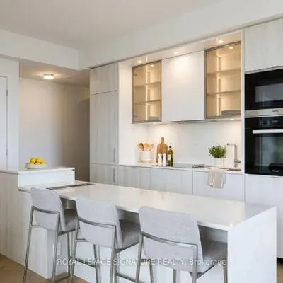 11,&nbsp;Yorkville, Annex, Toronto