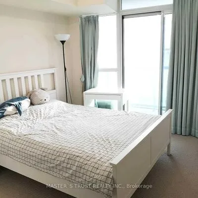 19,&nbsp;Grand Trunk, Waterfront Communities C1, Toronto