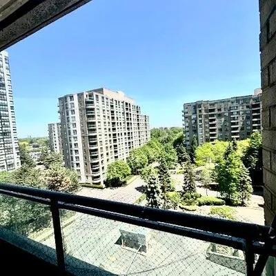 1,&nbsp;Pemberton, Newtonbrook East, Toronto