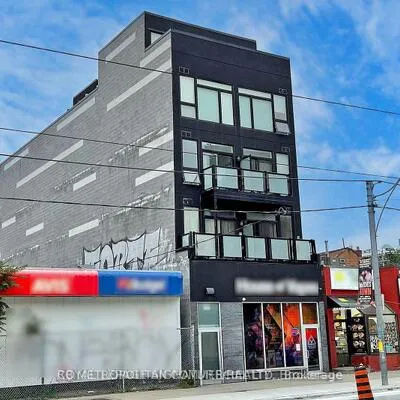 335,&nbsp;College, Kensington-Chinatown, Toronto