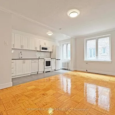 396,&nbsp;Avenue, Casa Loma, Toronto