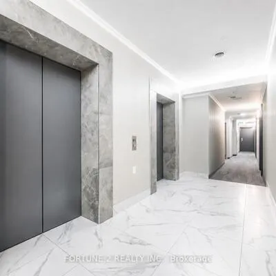 393,&nbsp;King, Waterfront Communities C1, Toronto