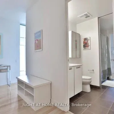 33,&nbsp;Charles, Church-Yonge Corridor, Toronto