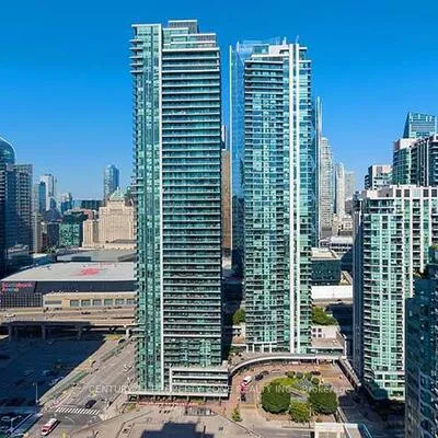 18,&nbsp;Harbour, Waterfront Communities C1, Toronto