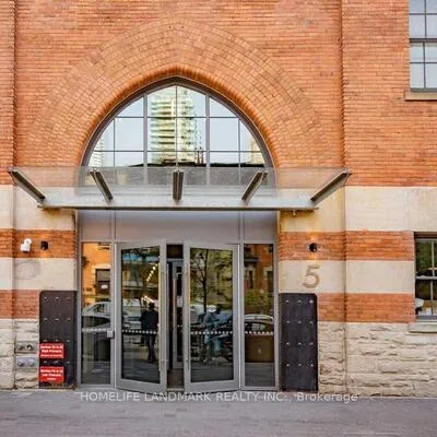 5,&nbsp;St Joseph, Bay Street Corridor, Toronto