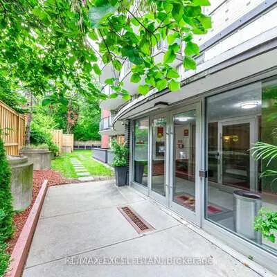 25,&nbsp;Bedford, Annex, Toronto