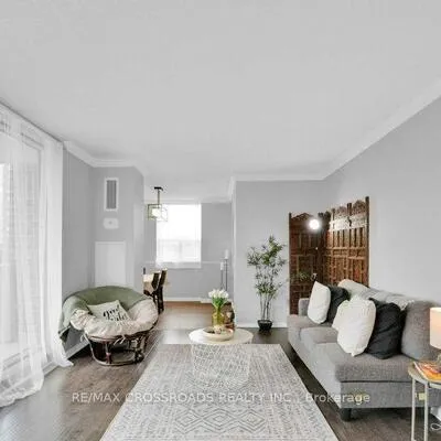 5,&nbsp;Old Sheppard, Pleasant View, Toronto