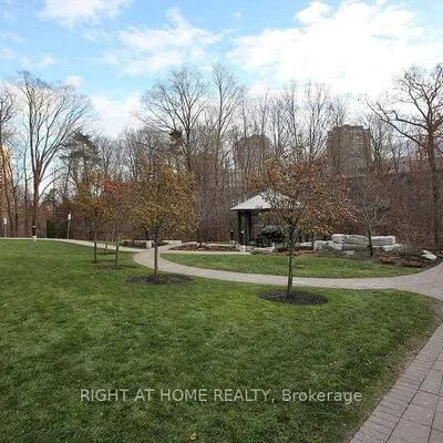 135,&nbsp;Wynford, Banbury-Don Mills, Toronto
