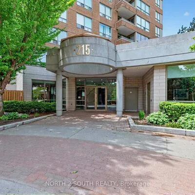 215,&nbsp;Wynford, Flemingdon Park, Toronto